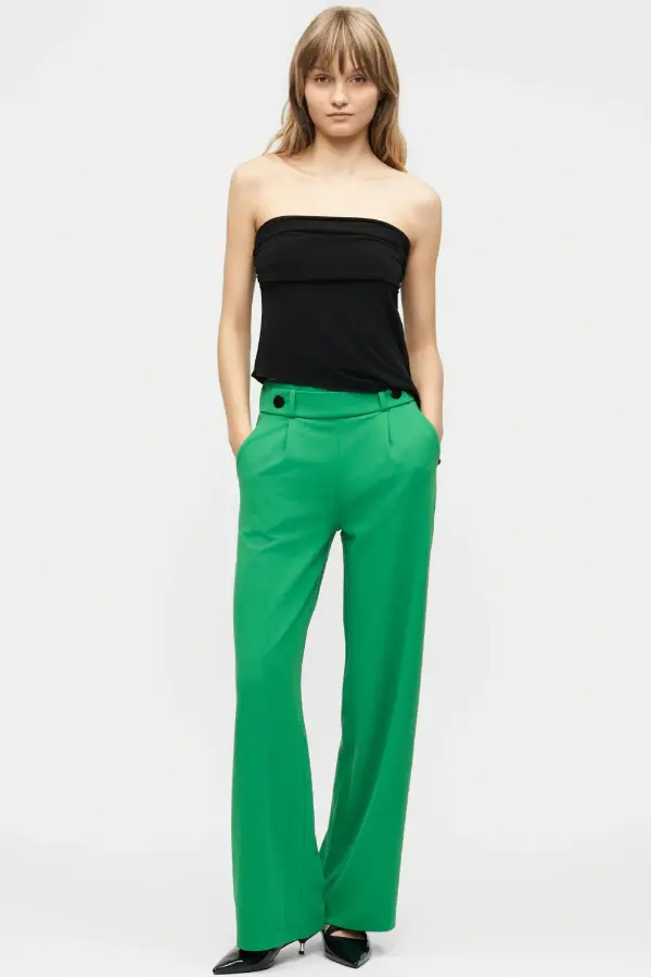 Green Pants Outfit Summer