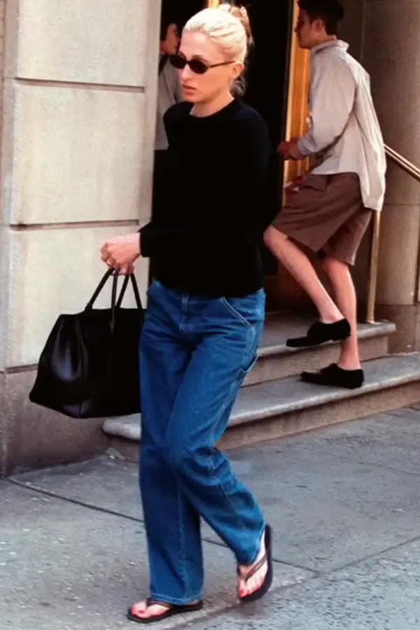 How to Dress Like Carolyn Bessette