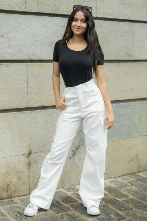 How to Wear White Cargo Pants